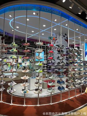 沈陽市皇姑區(qū)福福服裝鞋帽店 一站式鞋帽服裝購(gòu)物體驗(yàn)